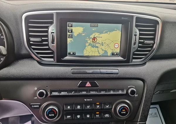 Kia Sportage cena 65999 przebieg: 137000, rok produkcji 2016 z Tuchów małe 326